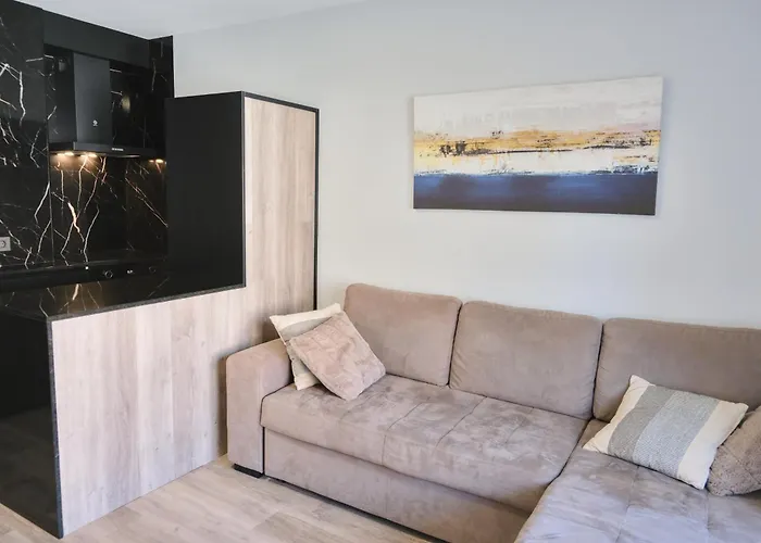 Paseo De Silgar * Санхенхо